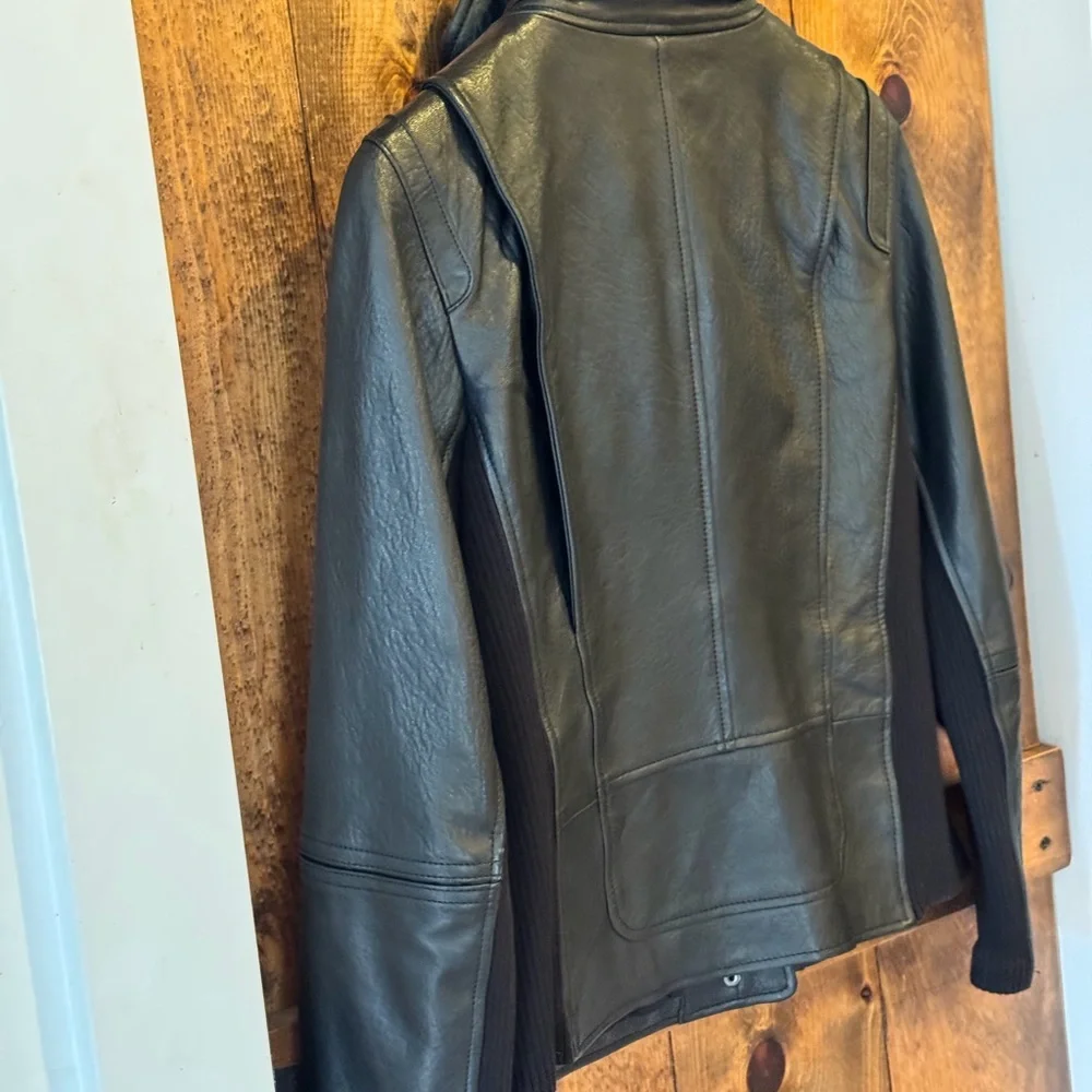 Vince 100% Lamb Leather Classic Black Leather Jacket Medium - Picture 5 of 6